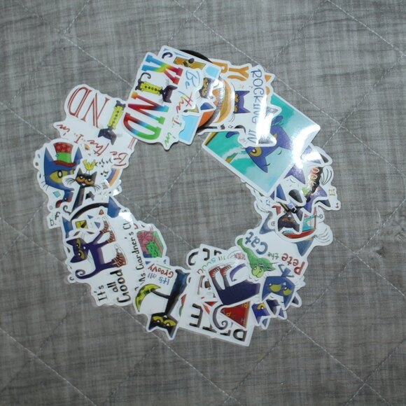 Lot of 50 Glossy Pete The Cat Stickers - Picture 1 of 5